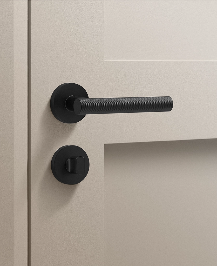 Door Handle Black 525